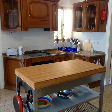 Lovely Large Seafront * Marsaskala